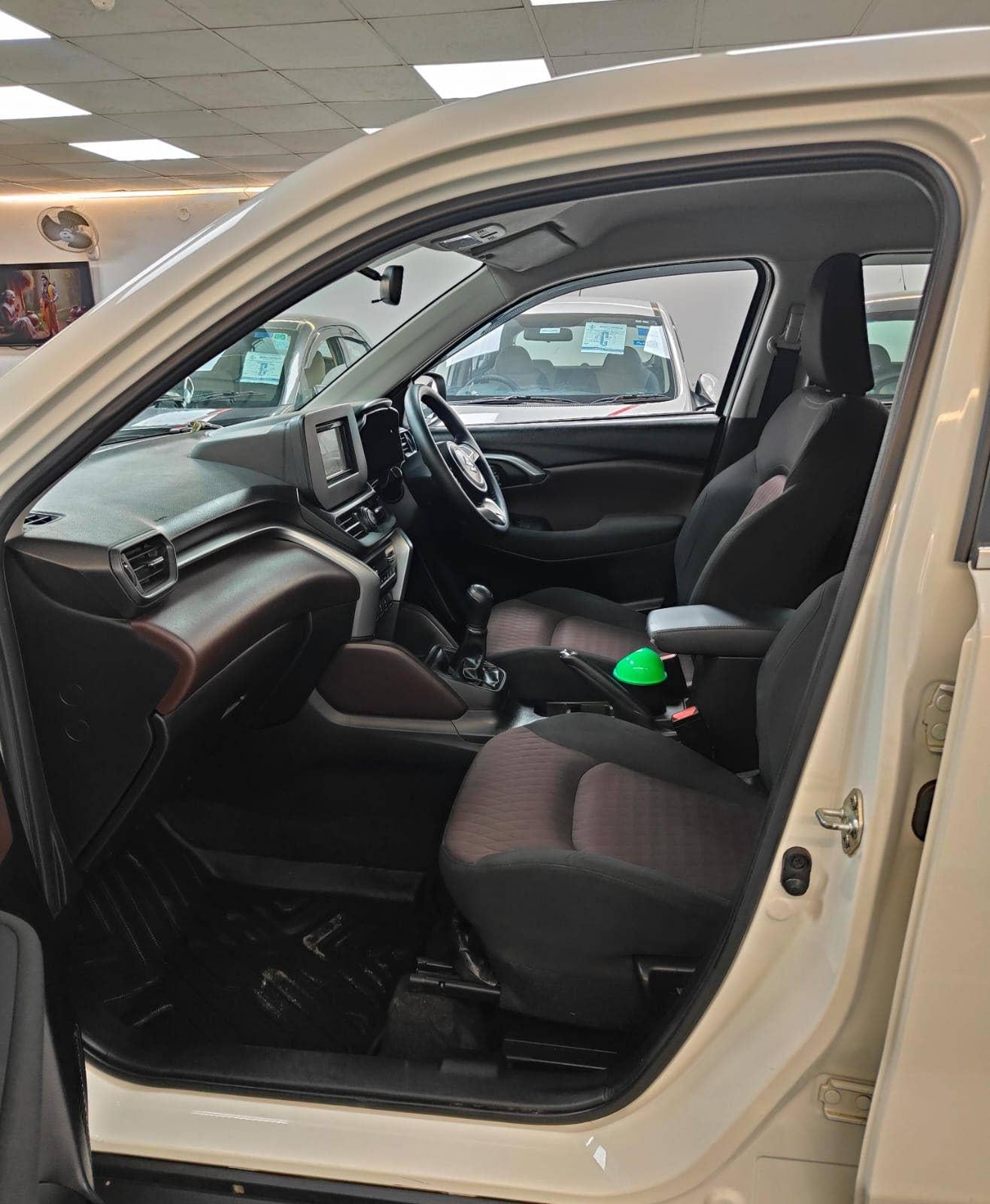 24,000 KMS MARUTI GRAND VITARA SIGMA PETROL (2023)