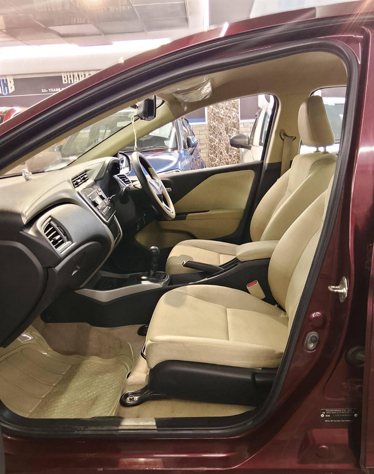 43,000 KMS HONDA CITY 1.5 SV MT PETROL (2017)