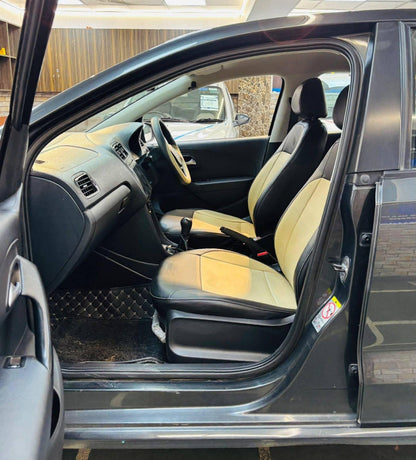 37,000 KMS VOLKSWAGEN POLO 1.2 MPI COMFOTLINE MT PETROL (2016)