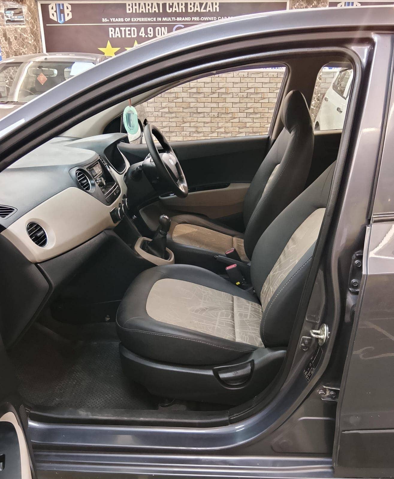 15,000 KMS HYUNDAI GRAND I10 MAGNA 1.2 PETROL (2014)