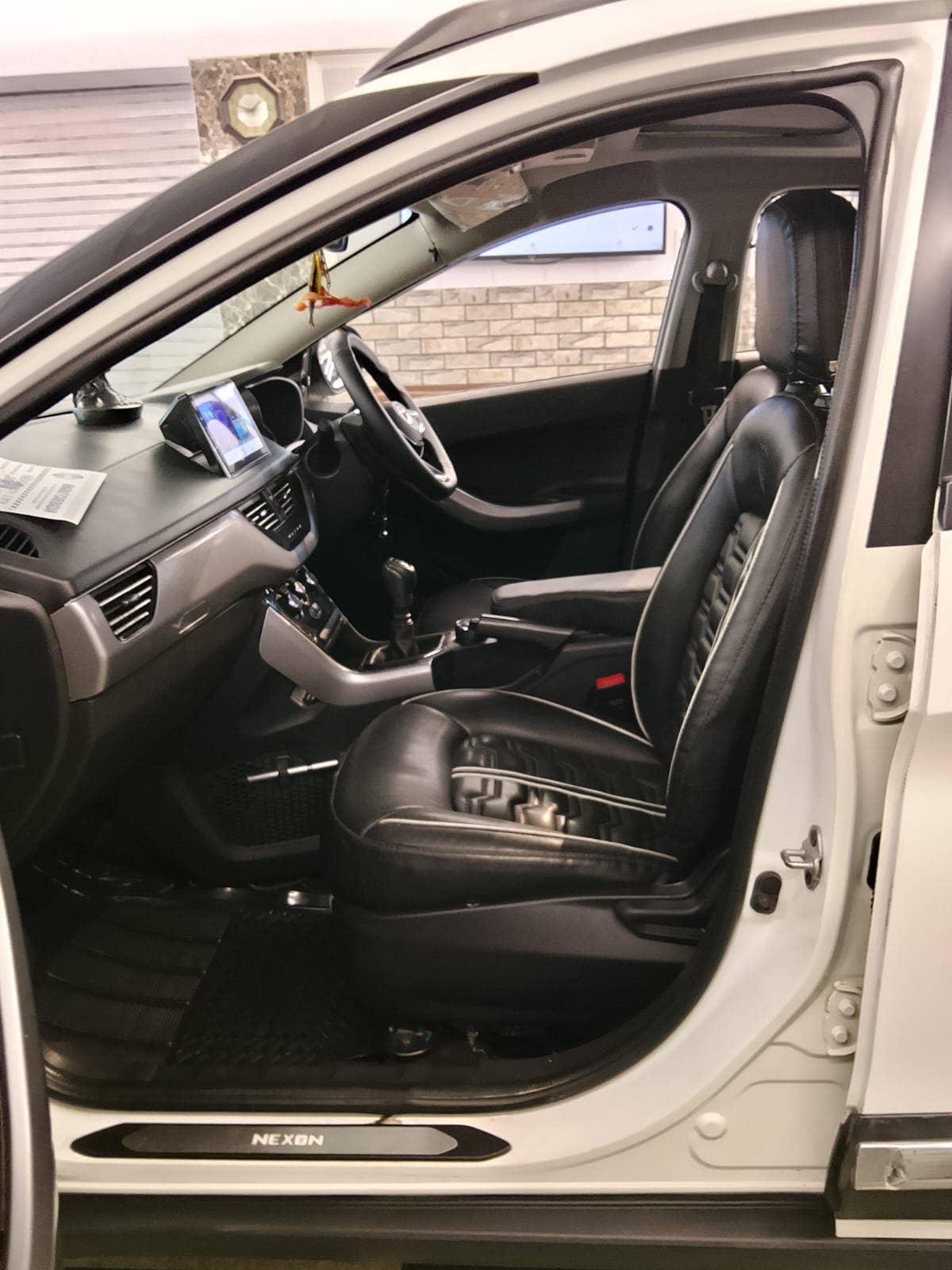 30,000 KMS TATA NEXON 1.2 XM+ S RTN PETROL (2023)