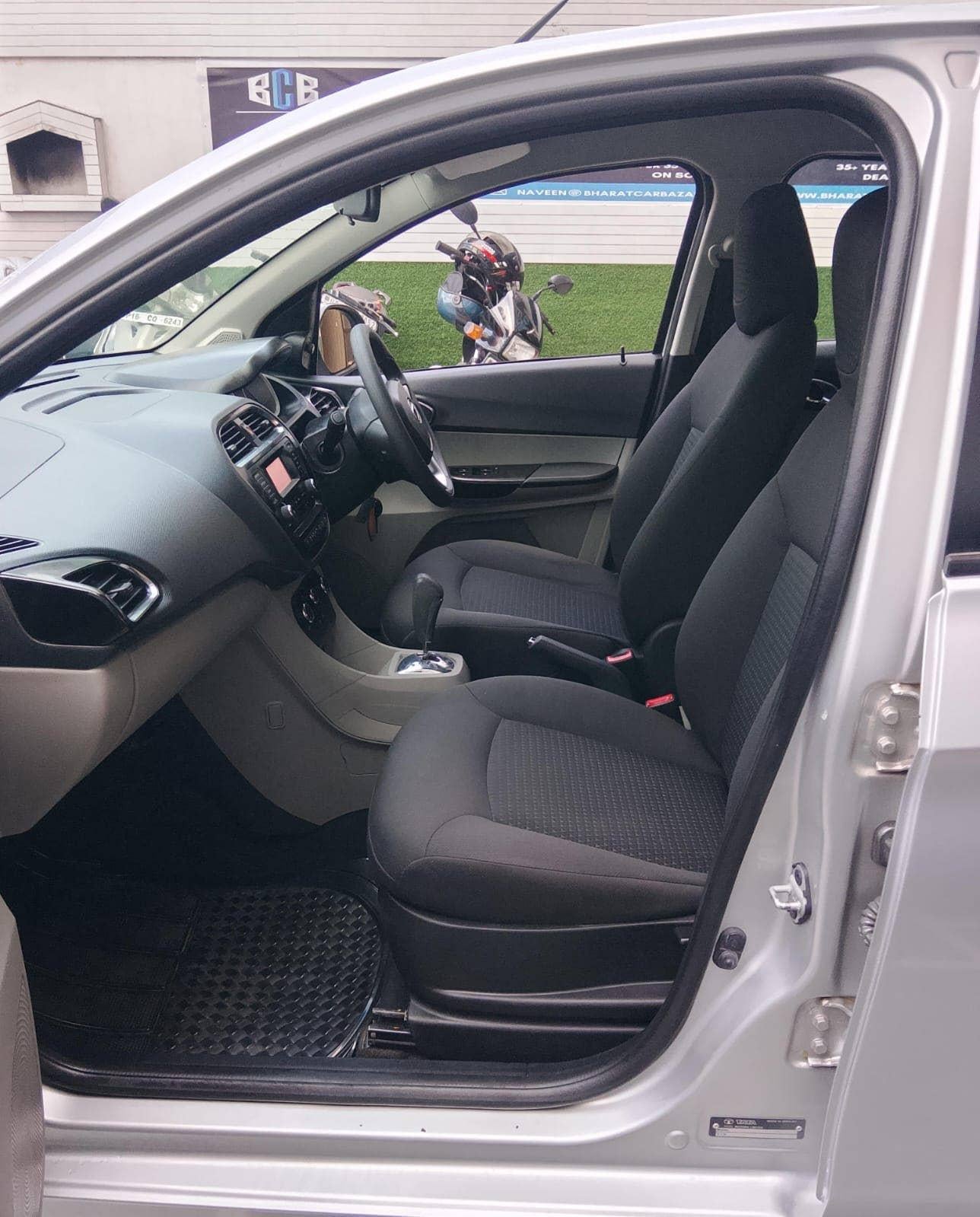 28,000 KMS TATA TIAGO XZA 1.2 PETROL (2017)