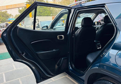 HYUNDAI VENUE 1.0 TURBO GDI MT SX SUNROOF (2019)