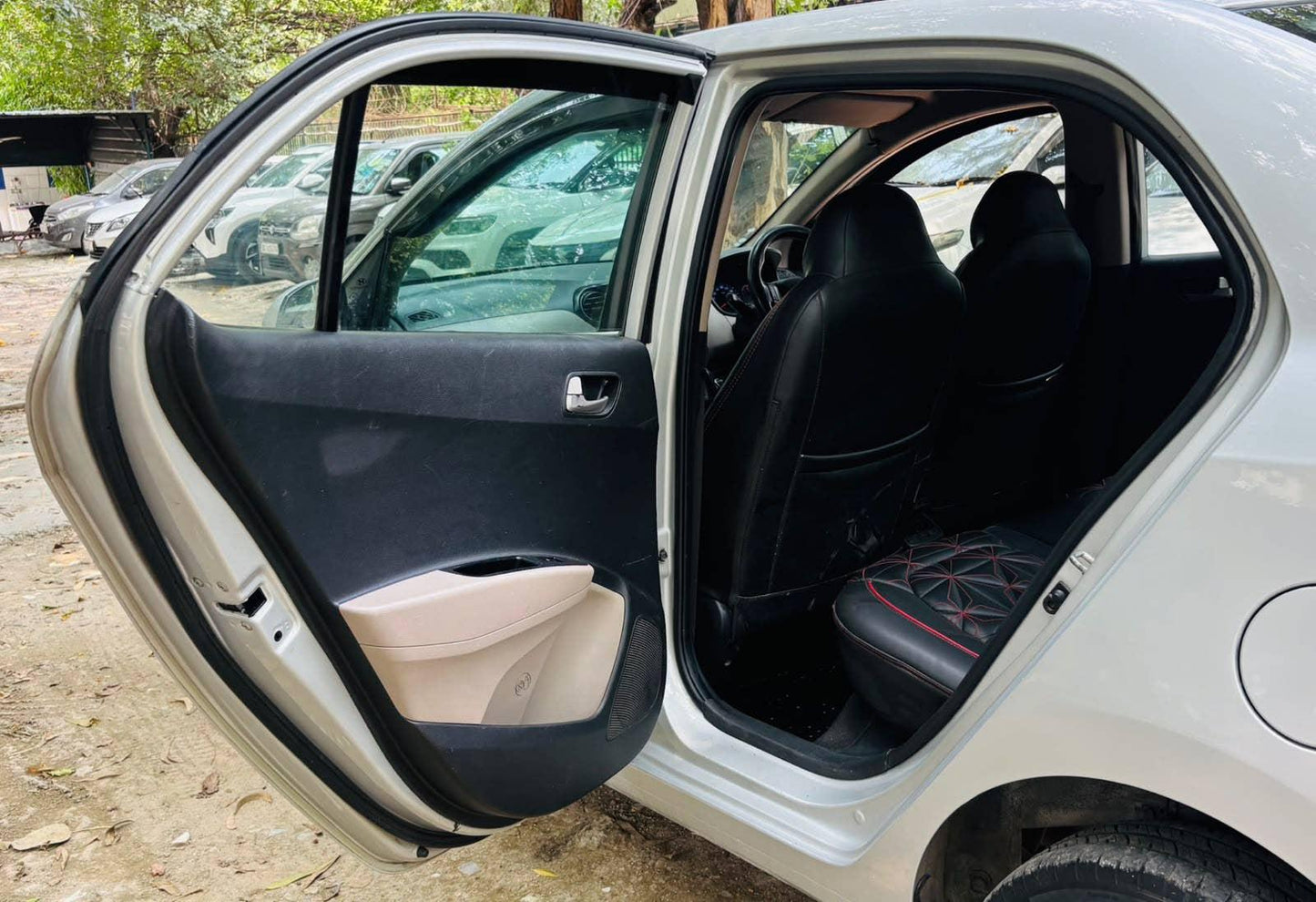 HYUNDAI XCENT 1.2 VTVT S (O) PETROL (2015)