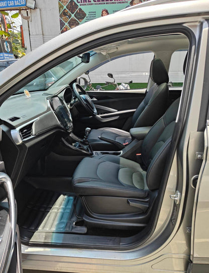 11,000 KMS MORRIS GARAGES HECTOR SHARP HYBRID MT 1.5 PETROL (2020)