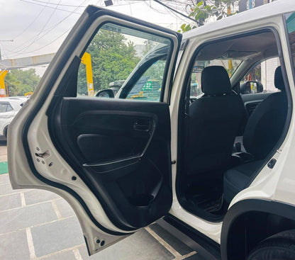 34,000 KMS MARUTI VITARA BREZZA LXI PETROL (2021)
