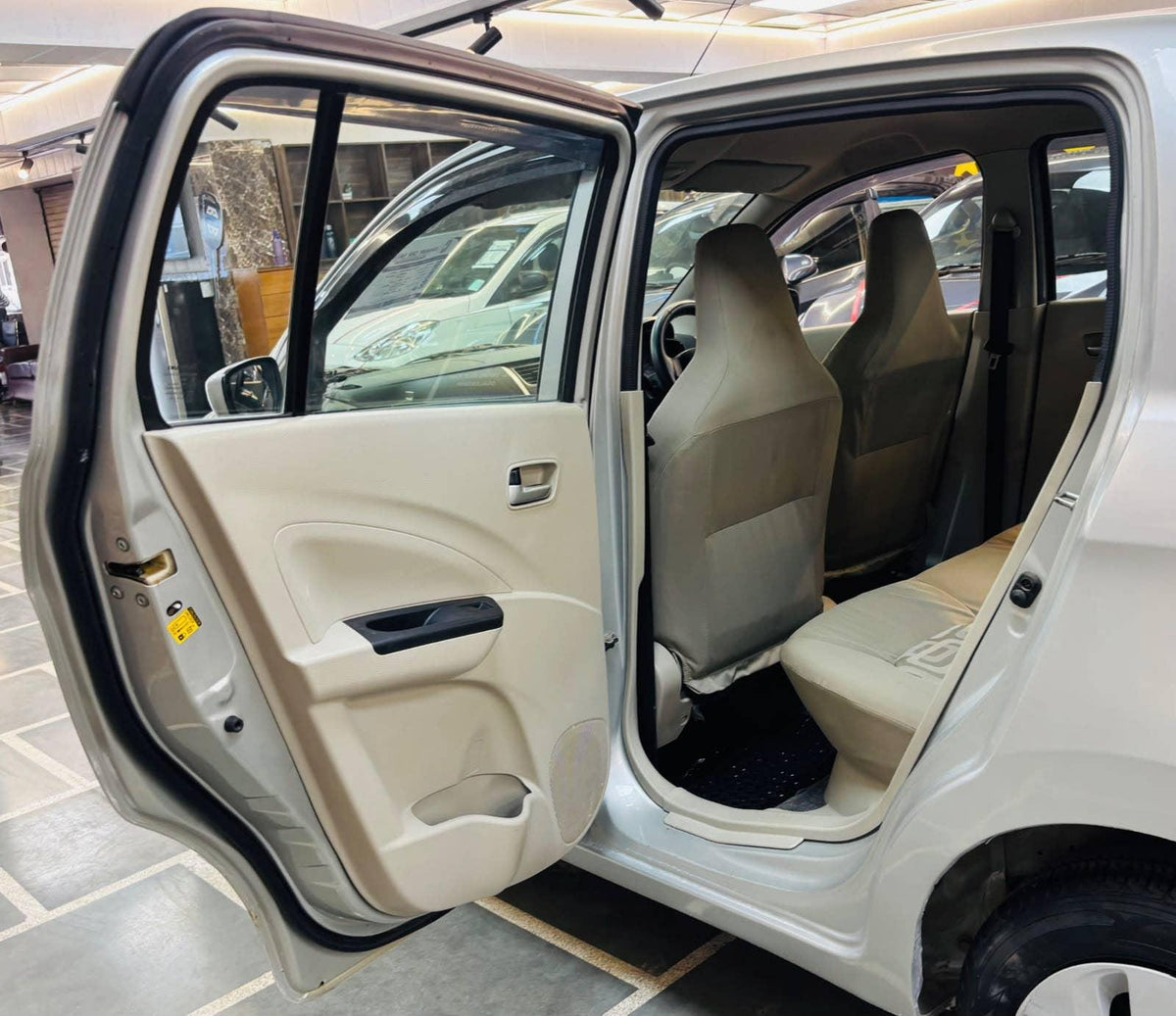 11,000 KMS MARUTI CELERIO VXI PETROL (2018)