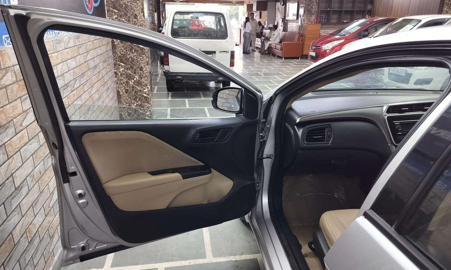 HONDA CITY  SV 1.5 CVT PETROL (2015)