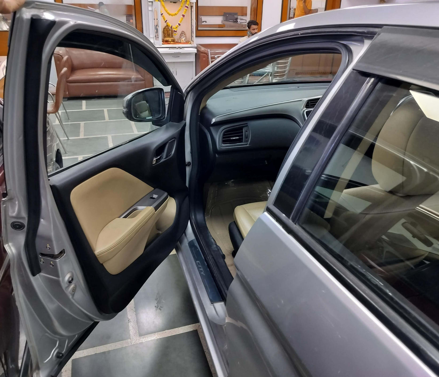 HONDA CITY VX 1.5 CVT PETROL (2014)