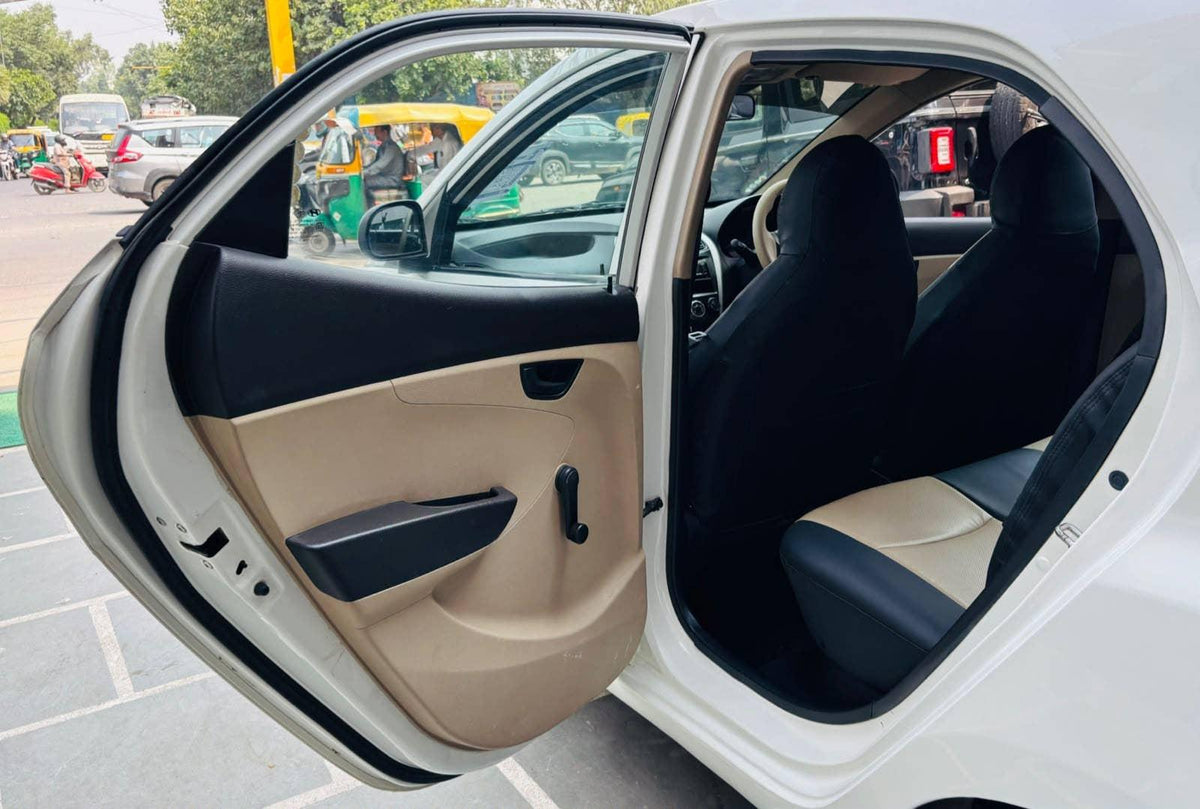 35,000 KMS HYUNDAI EON ERA+ PETROL (2014)