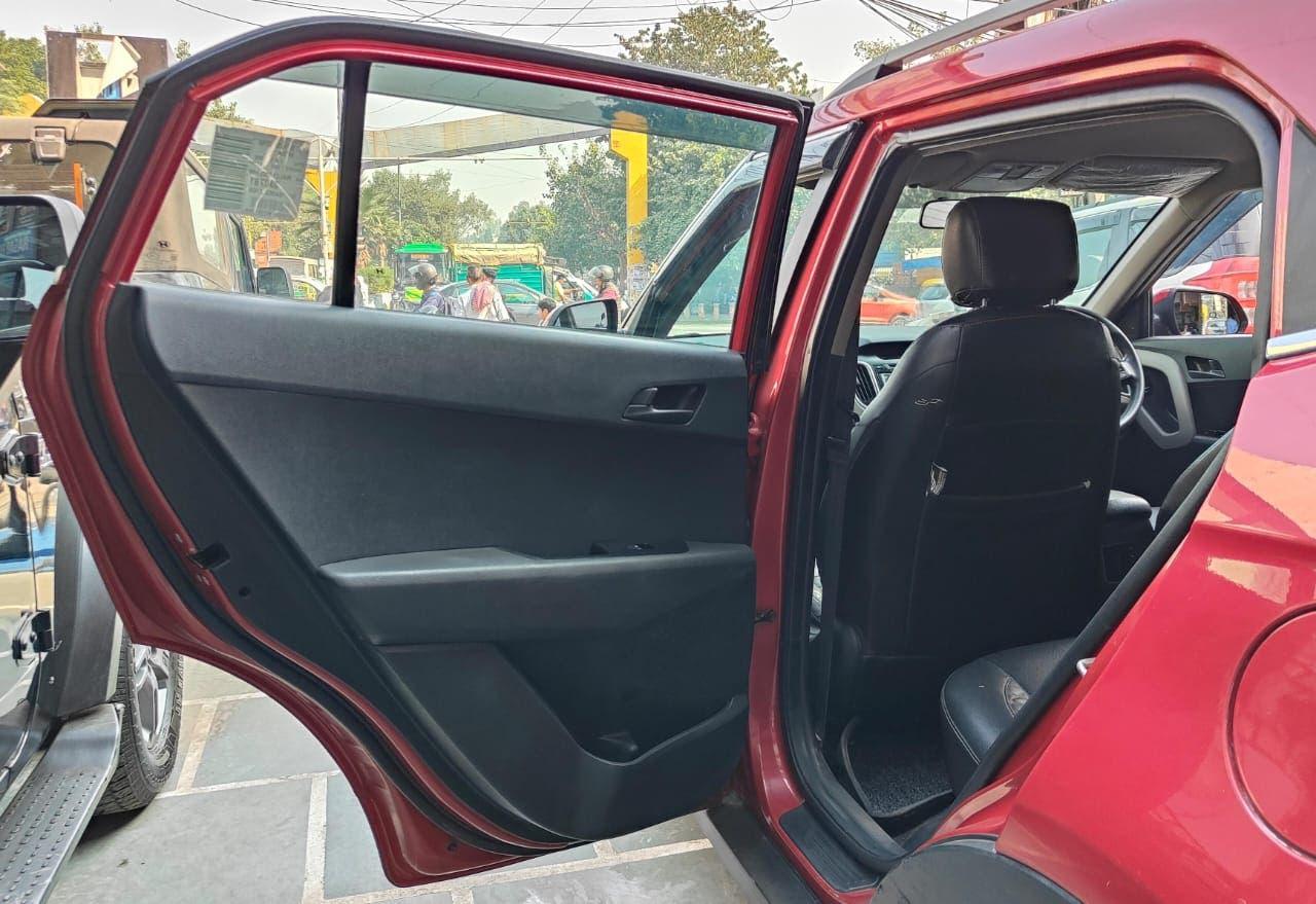 HYUNDAI CRETA E+ PETROL (2017)