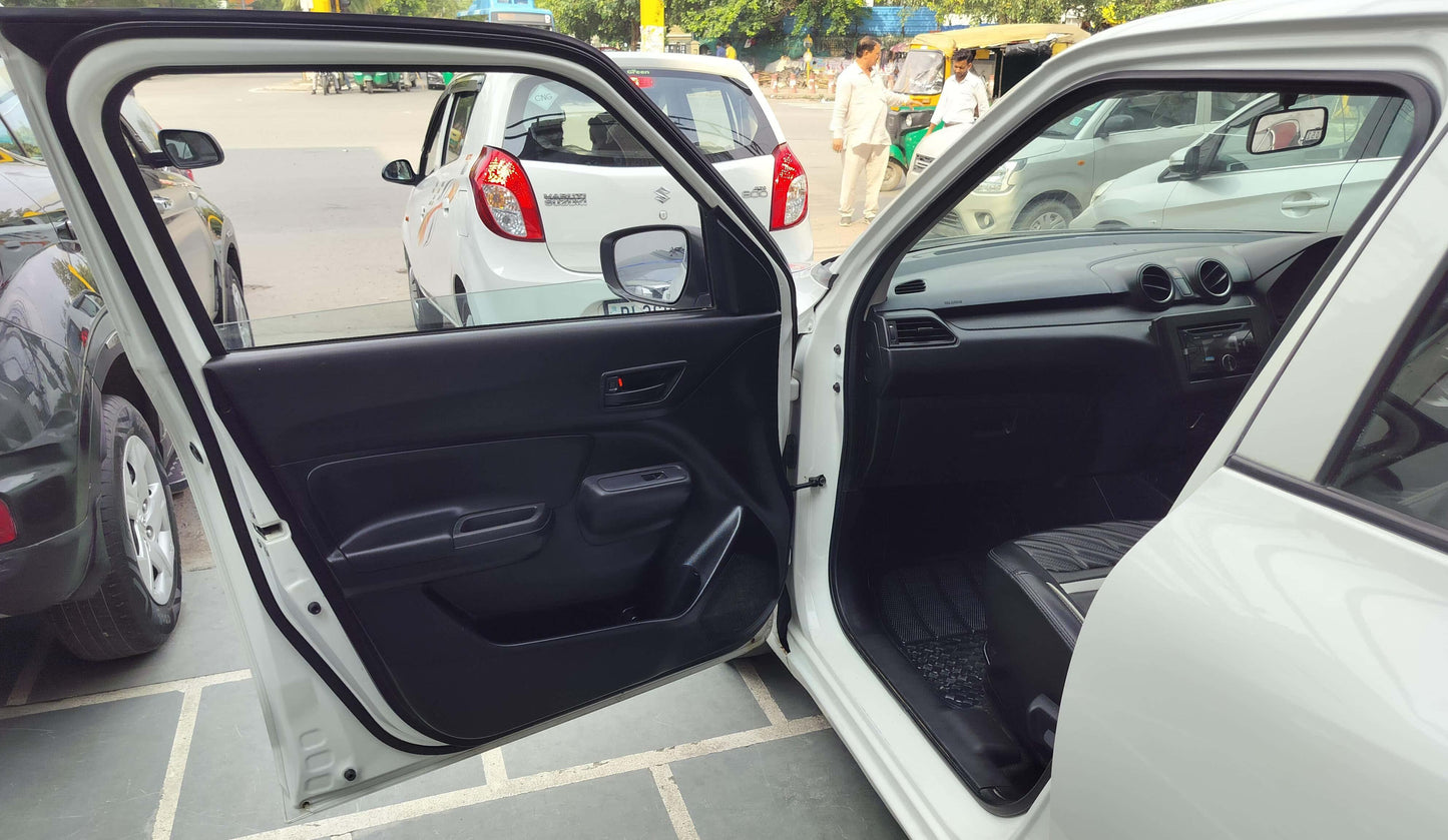 MARUTI SWIFT LXI PETROL (2020)