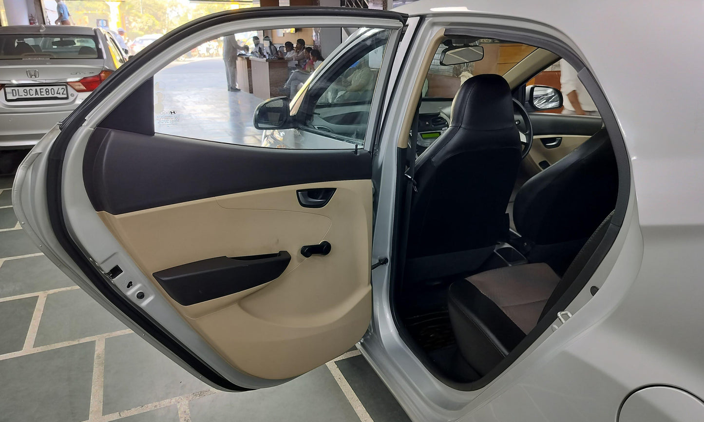 17,000 KMS HYUNDAI EON SPORTZ PETROL (2015)