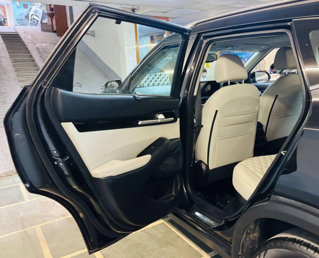 29,000 KIA SELTOS G 1.5 HTX 6 MT PETROL (2023)