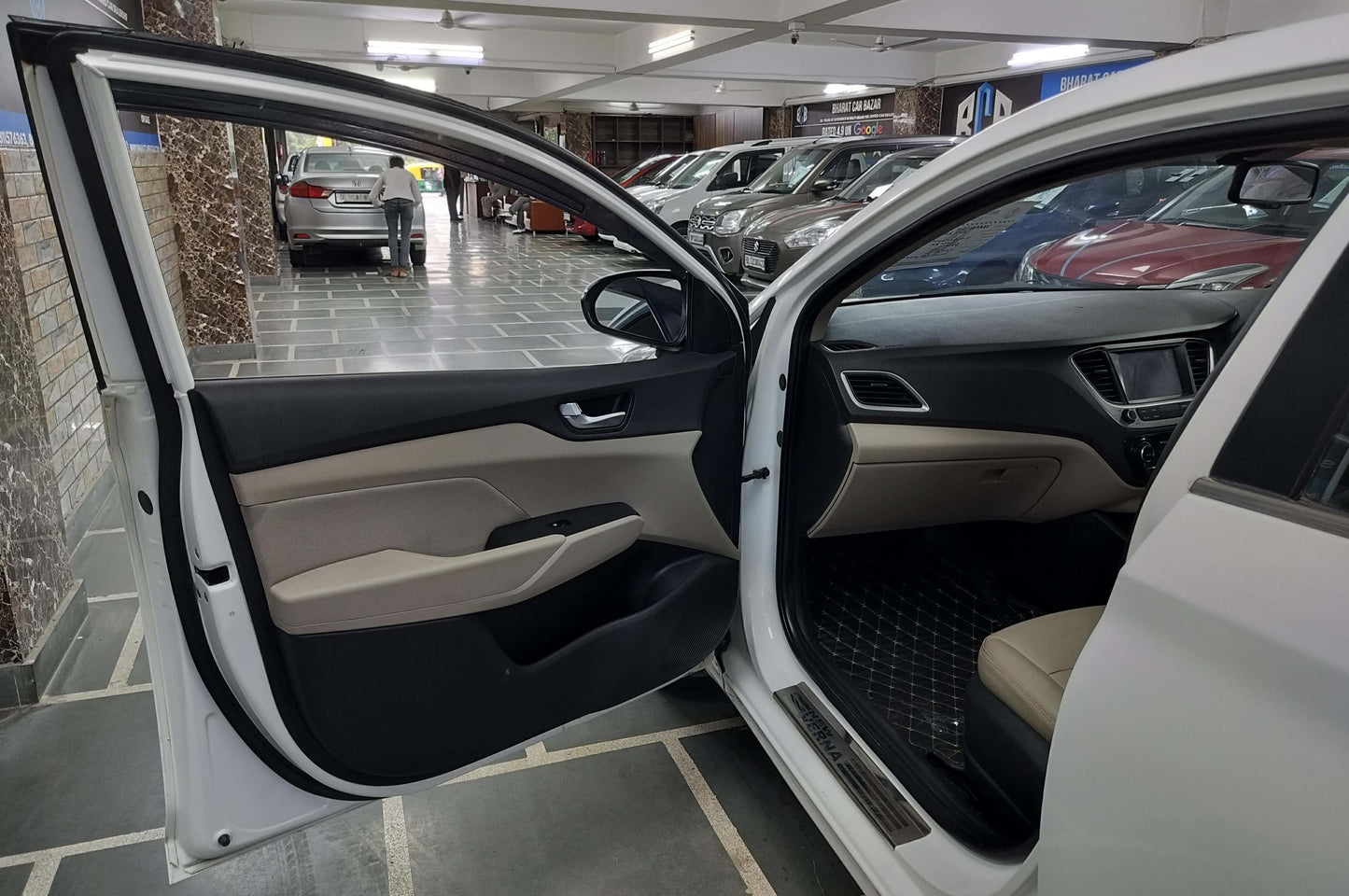 HYUNDAI VERNA SX 1.6 PETROL (2018)