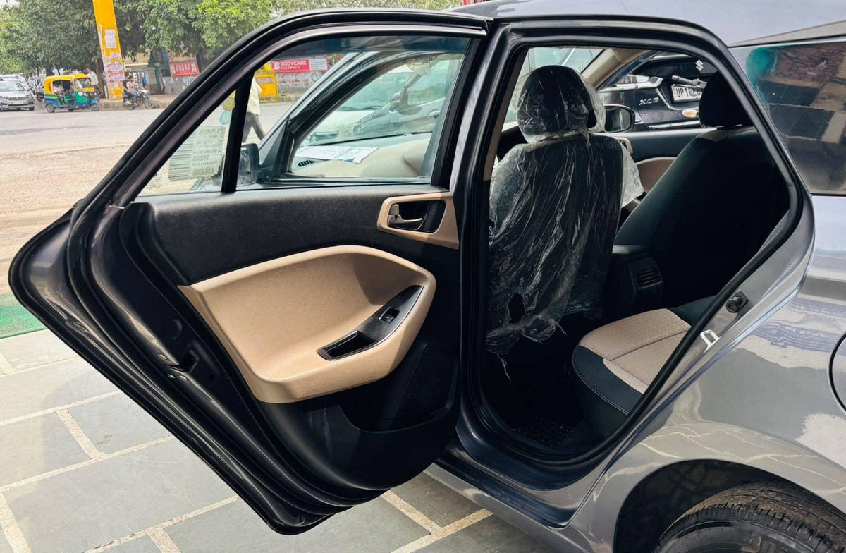 27,000 KMS HYUNDAI I20 MAGNA 1.2 PETROL (2017)
