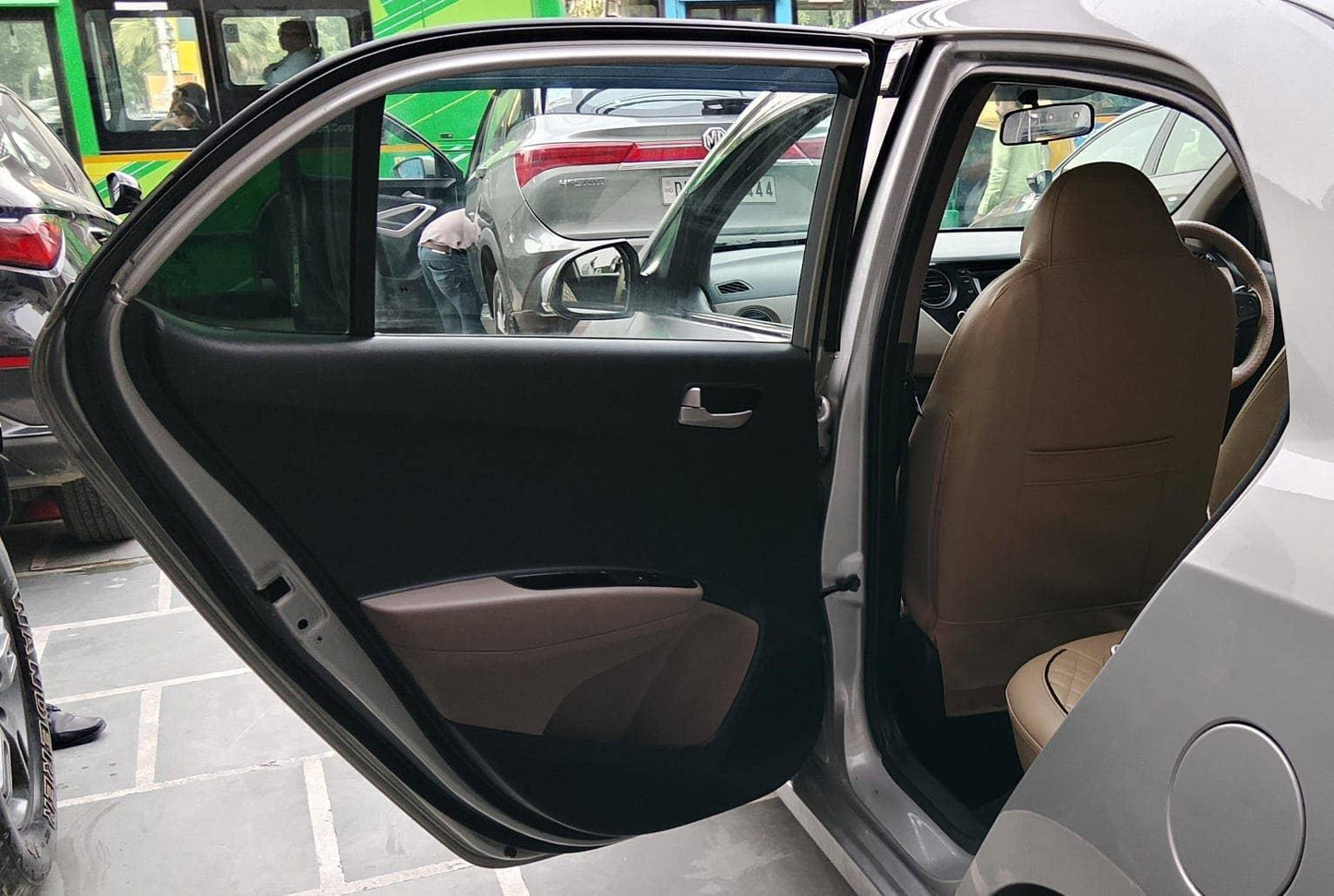 HYUNDAI XCENT S PETROL (2016)