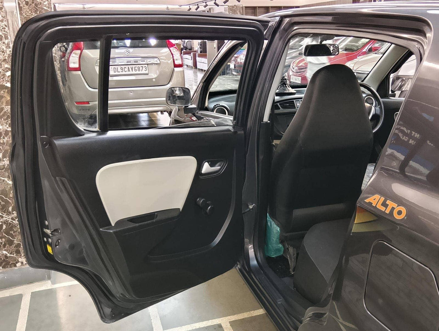 5,000 KMS MARUTI ALTO LXI PETROL (2021)
