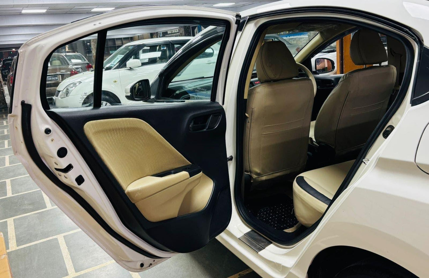 HONDA CITY E MT PETROL (2014)