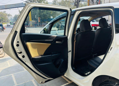 22,000 KMS HONDA JAZZ 1.2 S MT PETROL (2017)