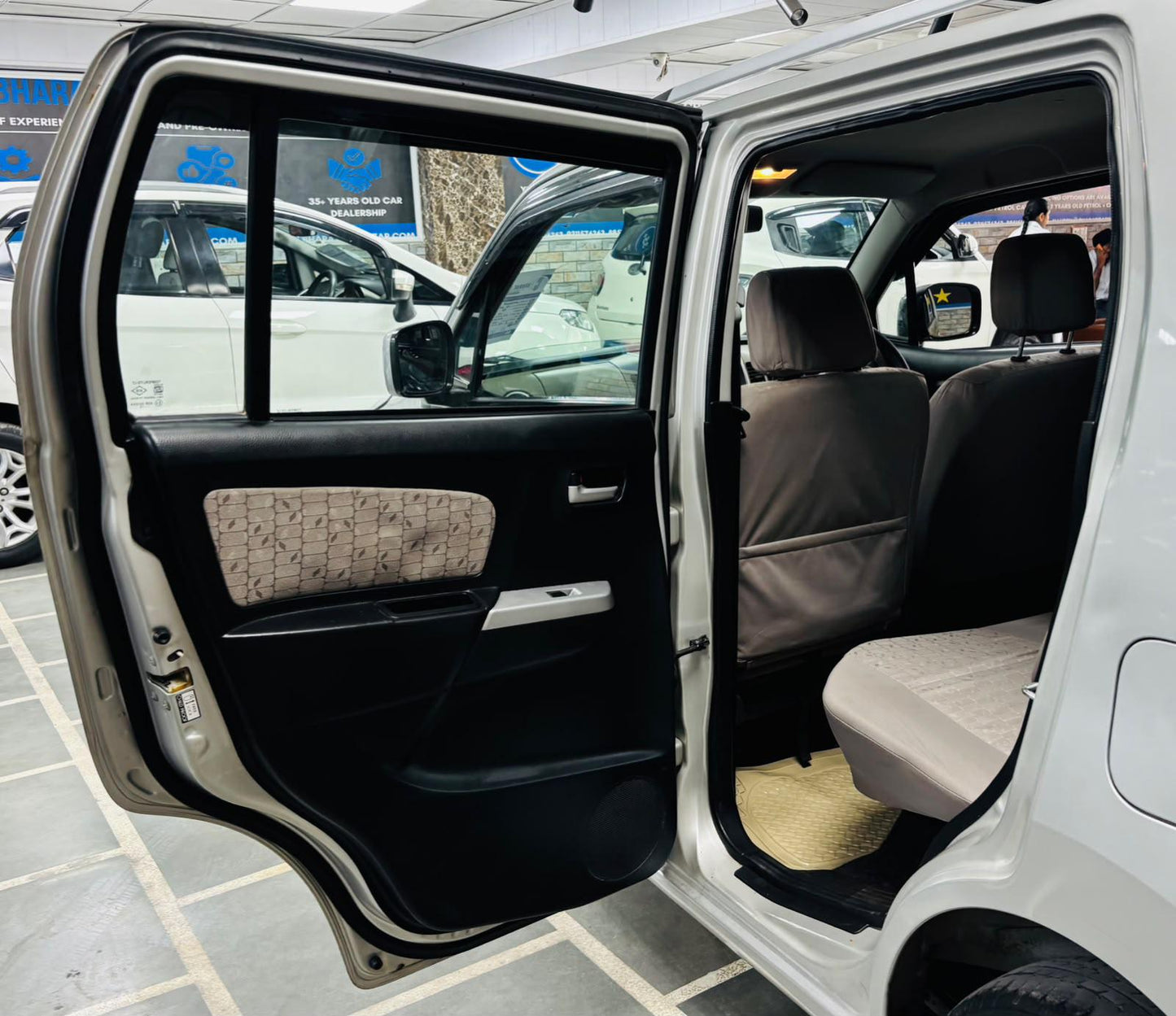 47,000 KMS MARUTI WAGONR VXI PETROL (2013)