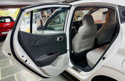 14,000 KMS HYUNDAI GRAND I10 NIOS 1.2 SPORTZ MT KAPPA PETROL (2025)