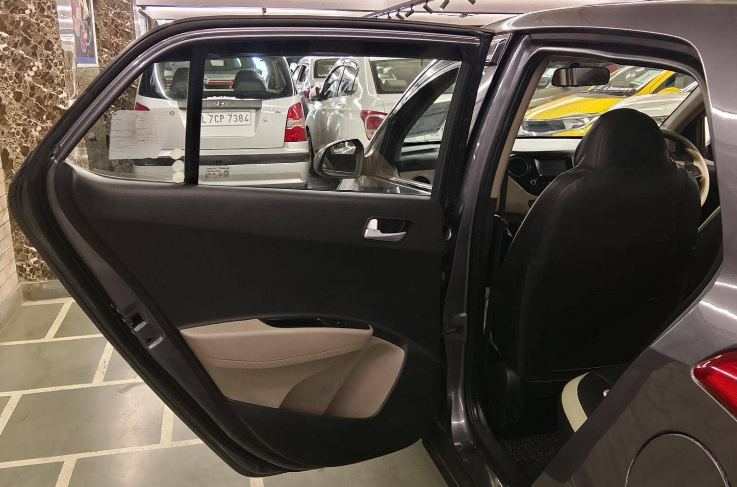 47,000 KMS HYUNDAI GRAND I10 SPORTZ 1.2 PETROL (2017)