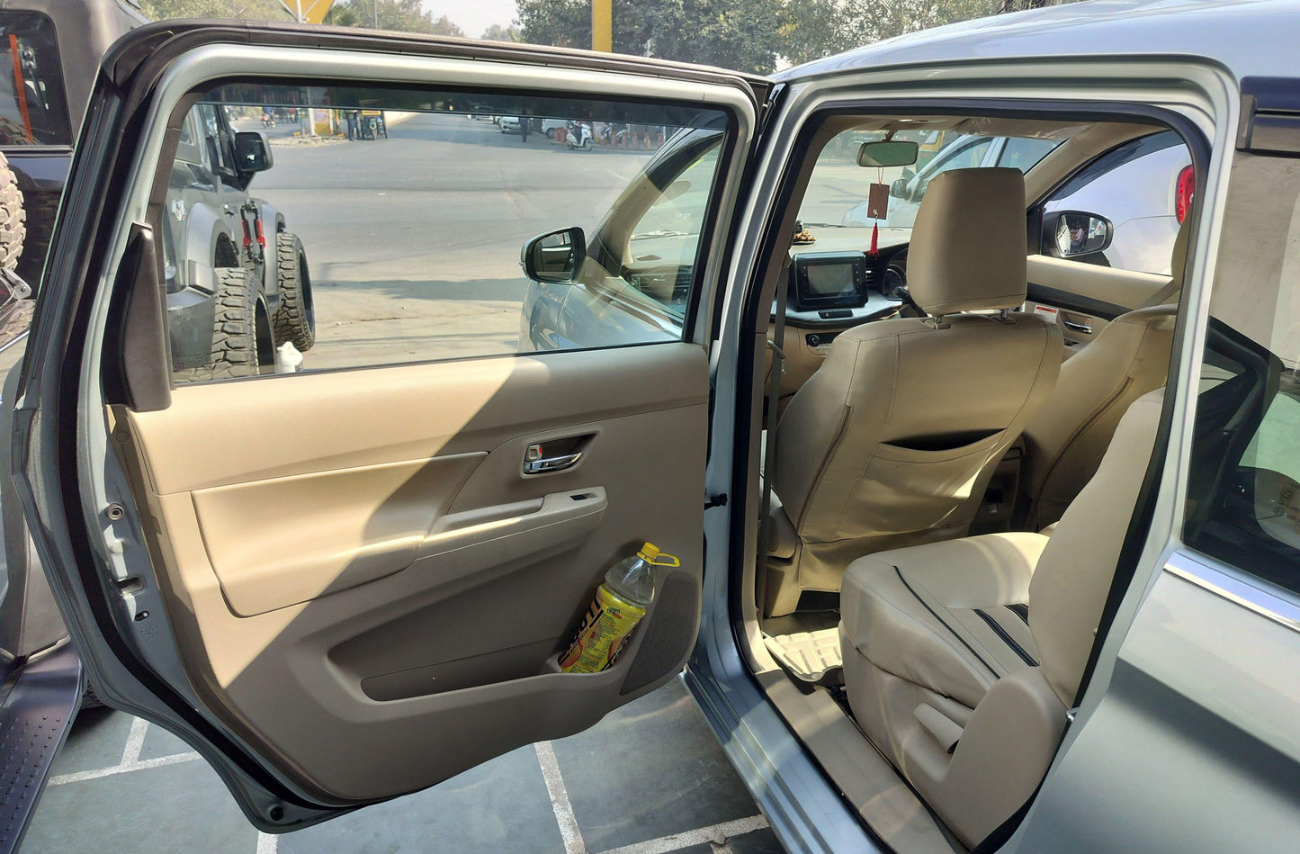 44,000 KMS MARUTI ERTIGA ZXI (O) GREEN CNG (2023)