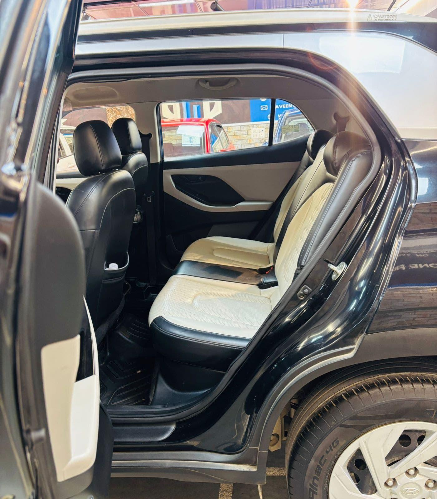 40,000 KMS HYUNDAI CRETA 1.5 MPI MT E PETROL (2022)