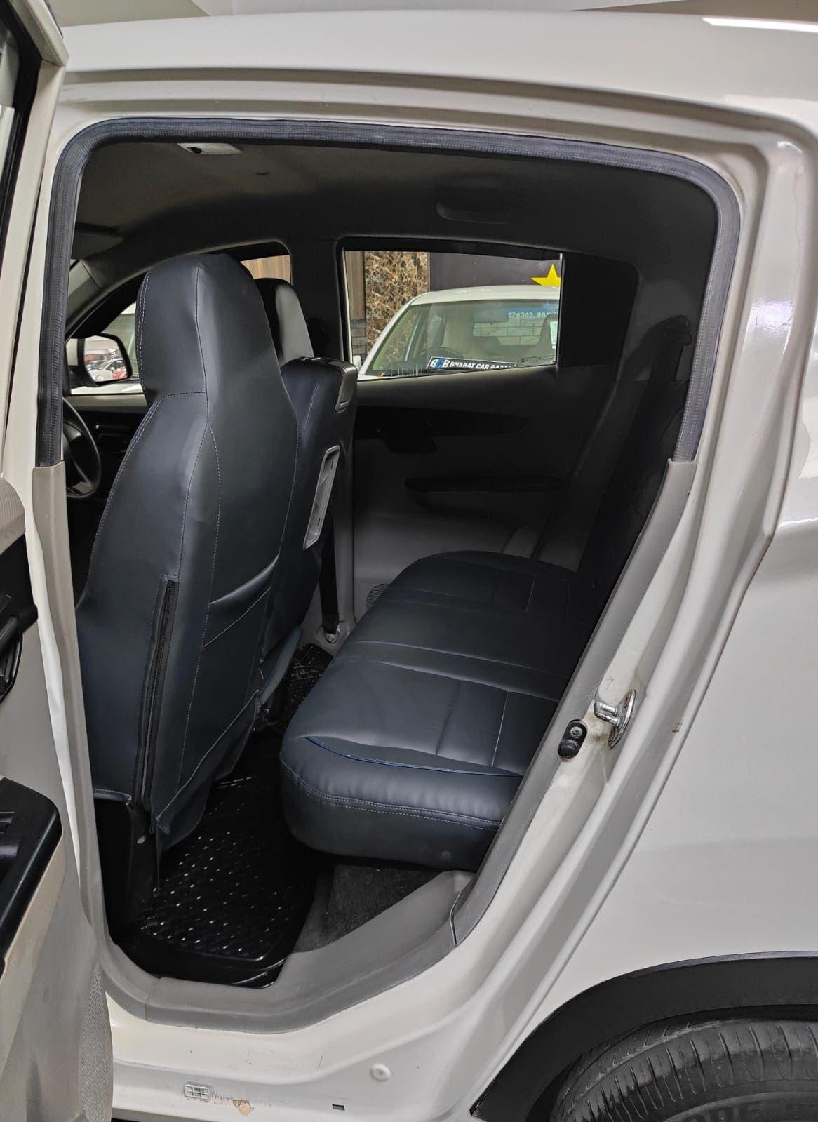 MAHINDRA KUV 100 K4 DIESEL (2016)