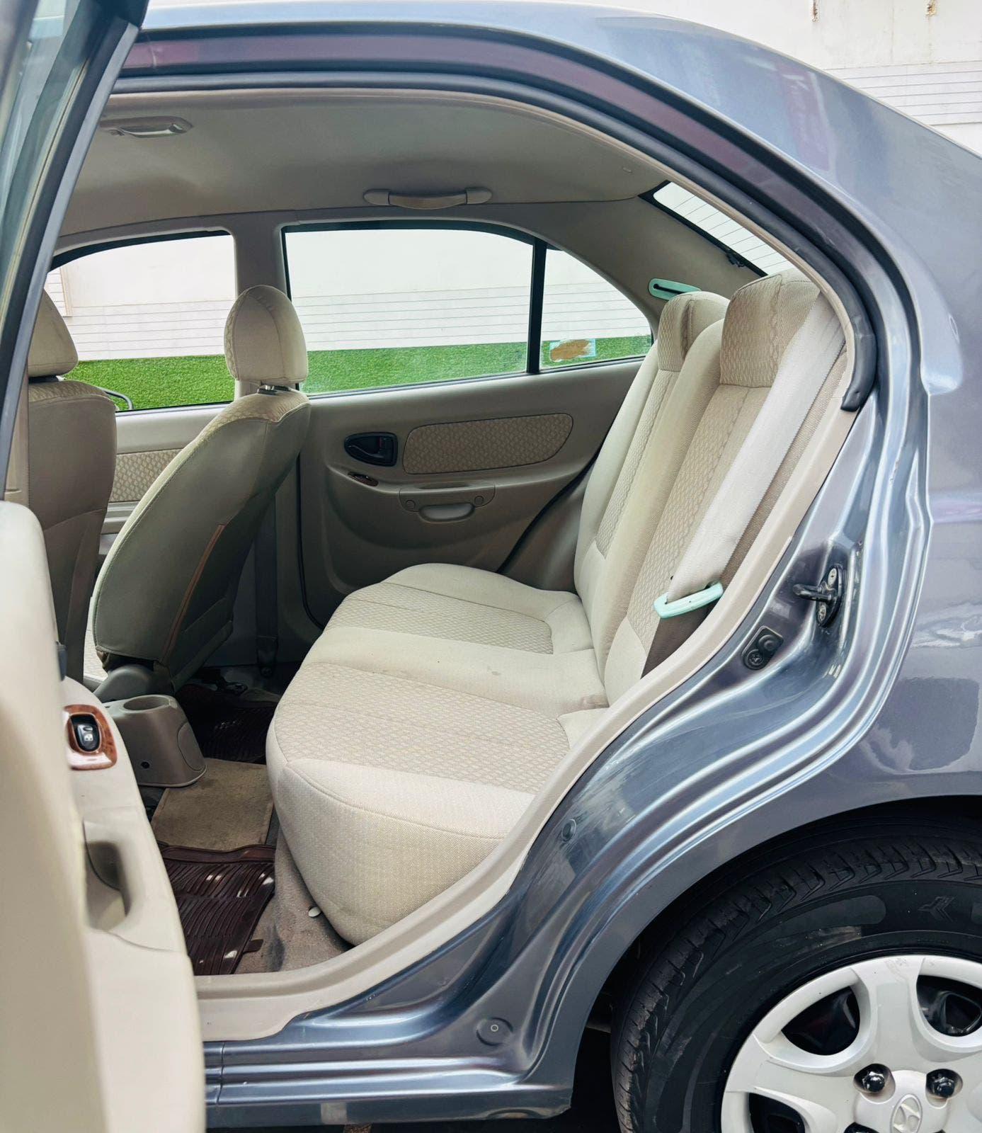 30,000 KMS HYUNDAI ACCENT EXECUTIVE PETROL (2011)