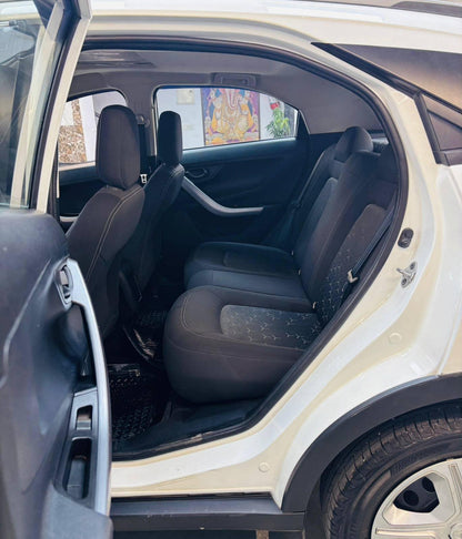 23,000 KMS TATA NEXON 1.2 XM S RTN CNG (2023)