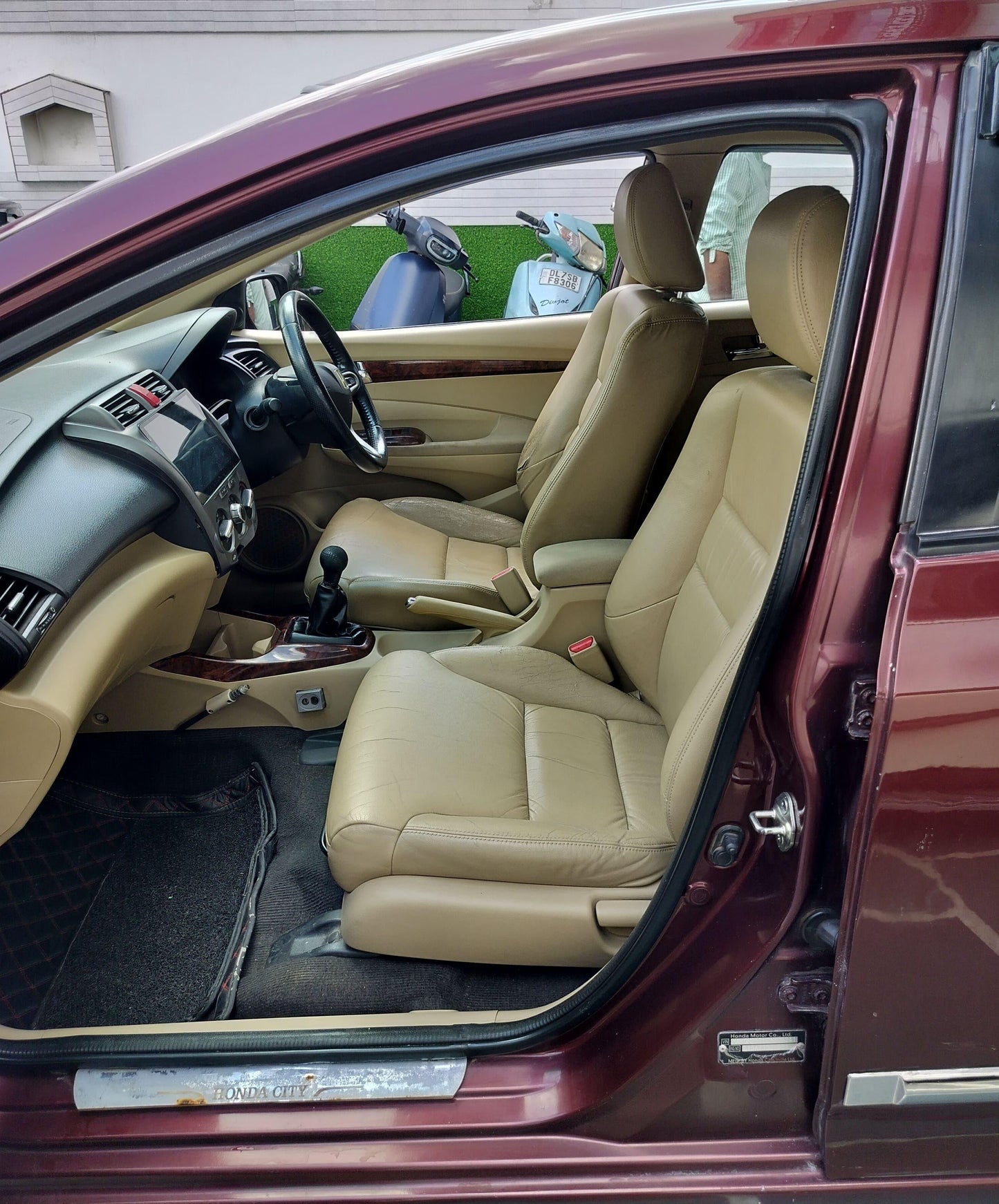 HONDA CITY V MT PETROL (2012)