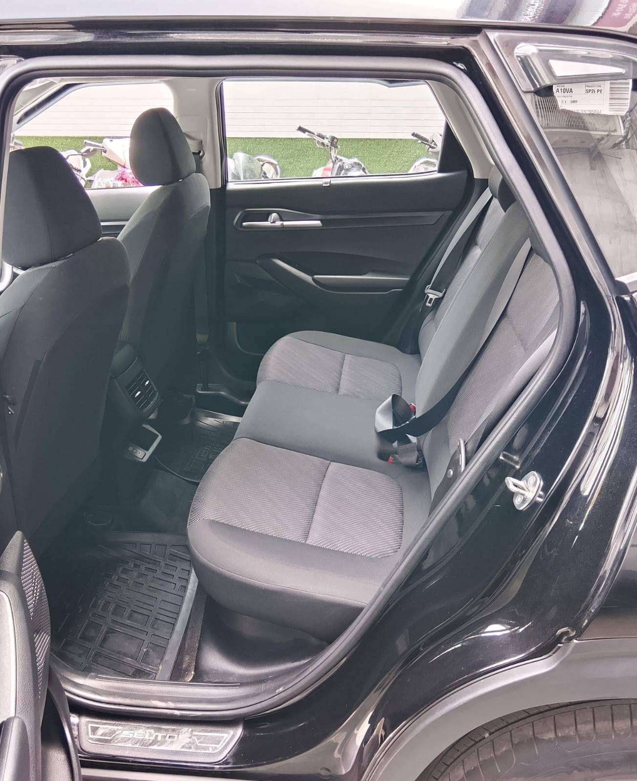 5,000 KMS KIA SELTOS G 1.5 6MT HTE (O) PETROL (2025)