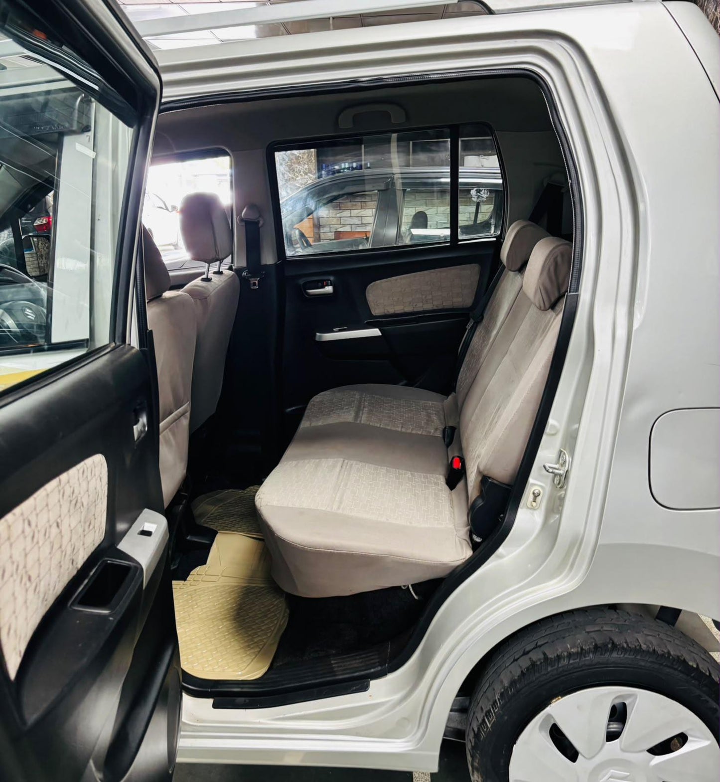47,000 KMS MARUTI WAGONR VXI PETROL (2013)