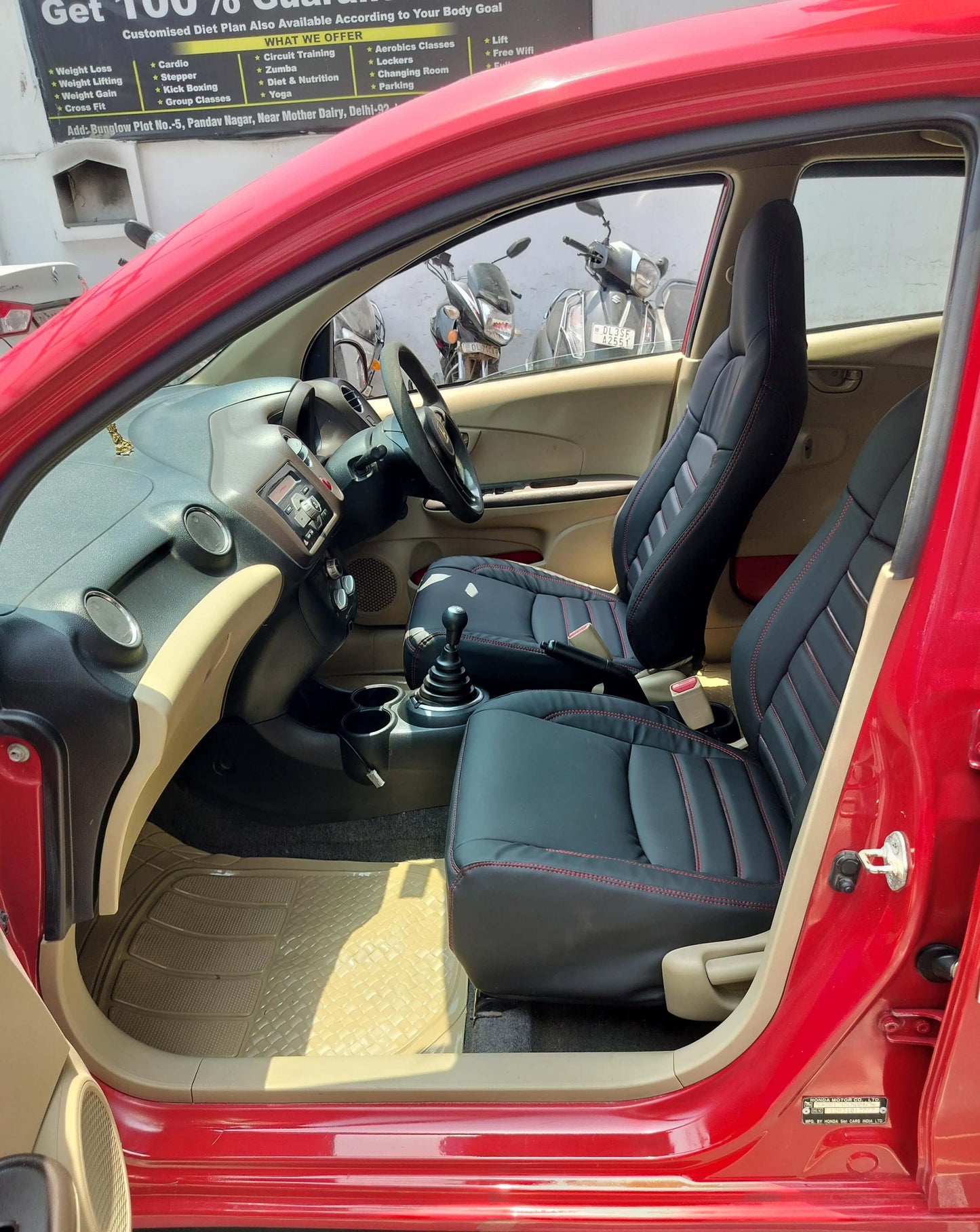 49,000 KMS HONDA BRIO SMT PETROL (2012)