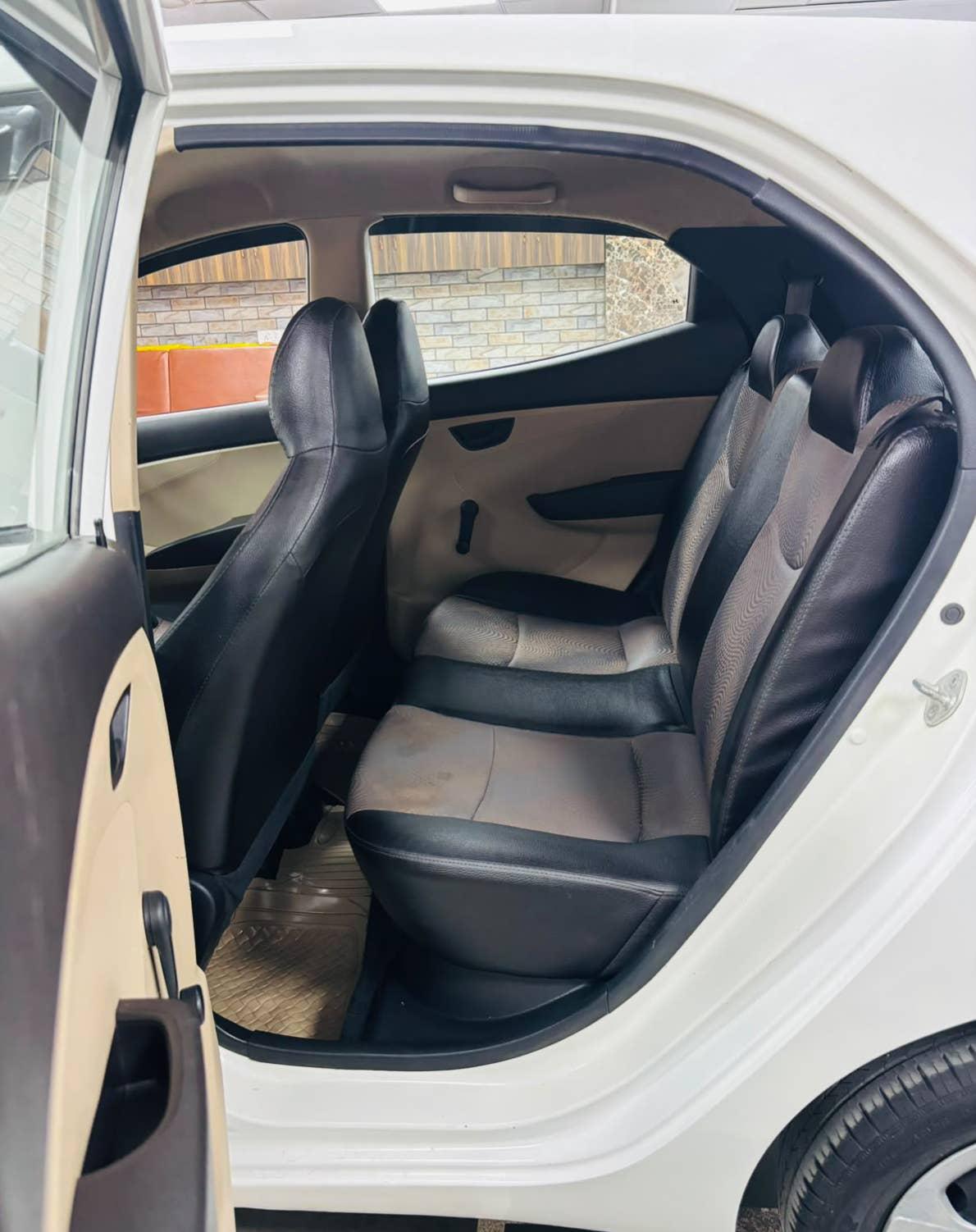 HYUNDAI EON MAGNA PETROL (2015)