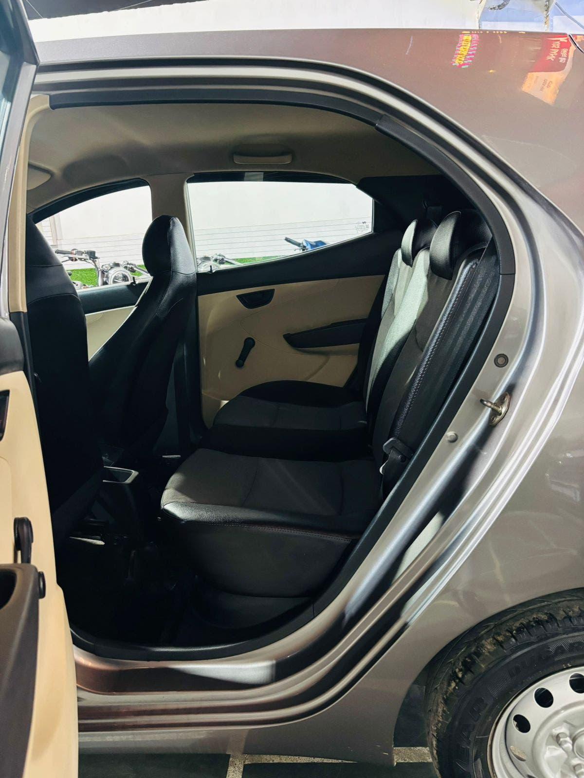 HYUNDAI EON ERA+ PETROL (2012)