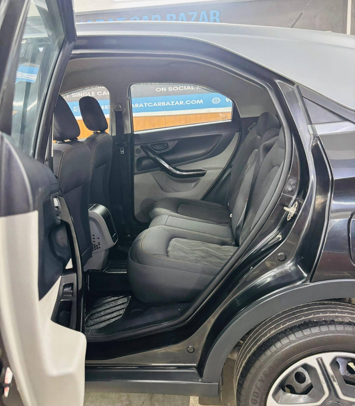 40,000 KMS TATA NEXON 1.2 KRAZ MT RTN PETROL (2019)