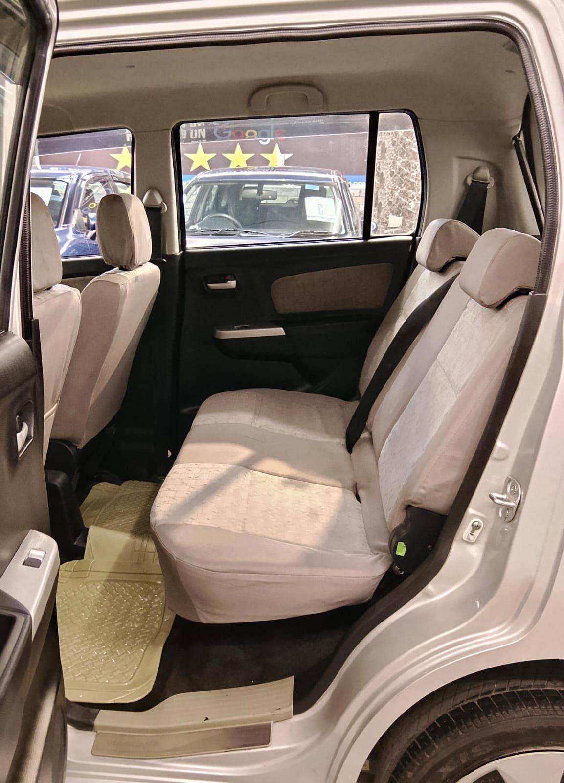 30,000 KMS MARUTI WAGONR VXI PETROL (2015)