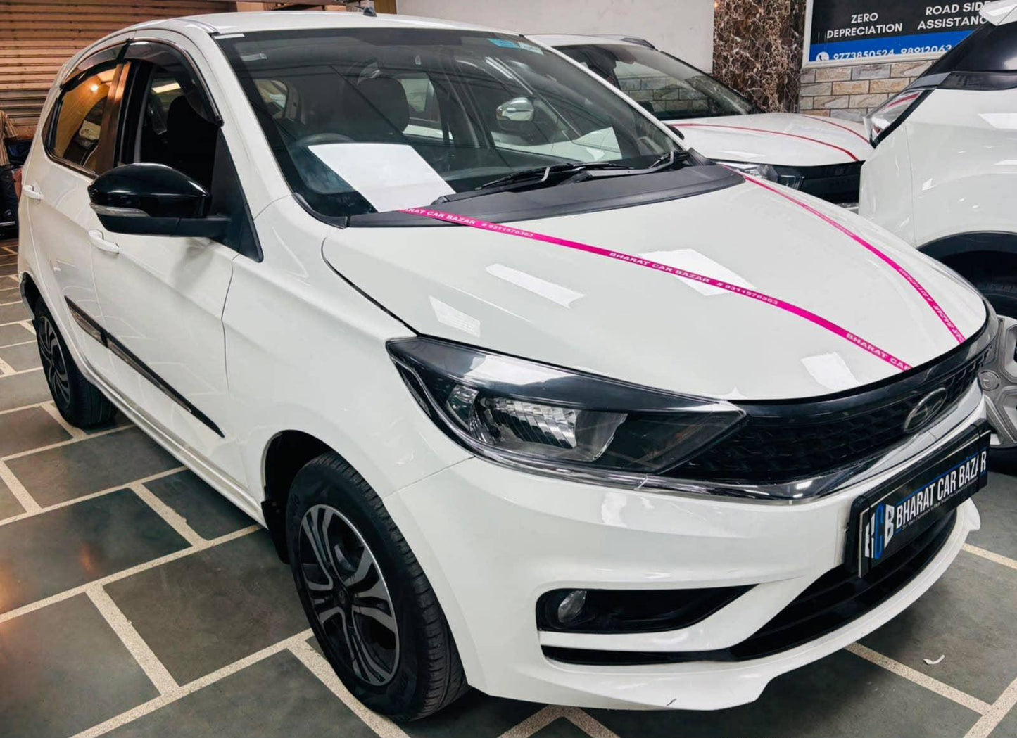 33,000 KMS TATA TIAGO XTA 1.2 I-CNG TWN (2024)