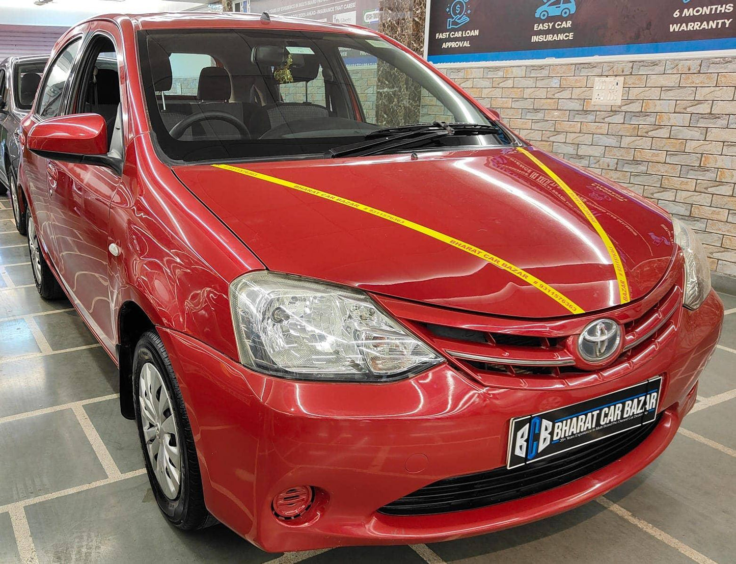 43,000 KMS TOYOTA ETIOS LIVA 1.2 PETROL (2013)