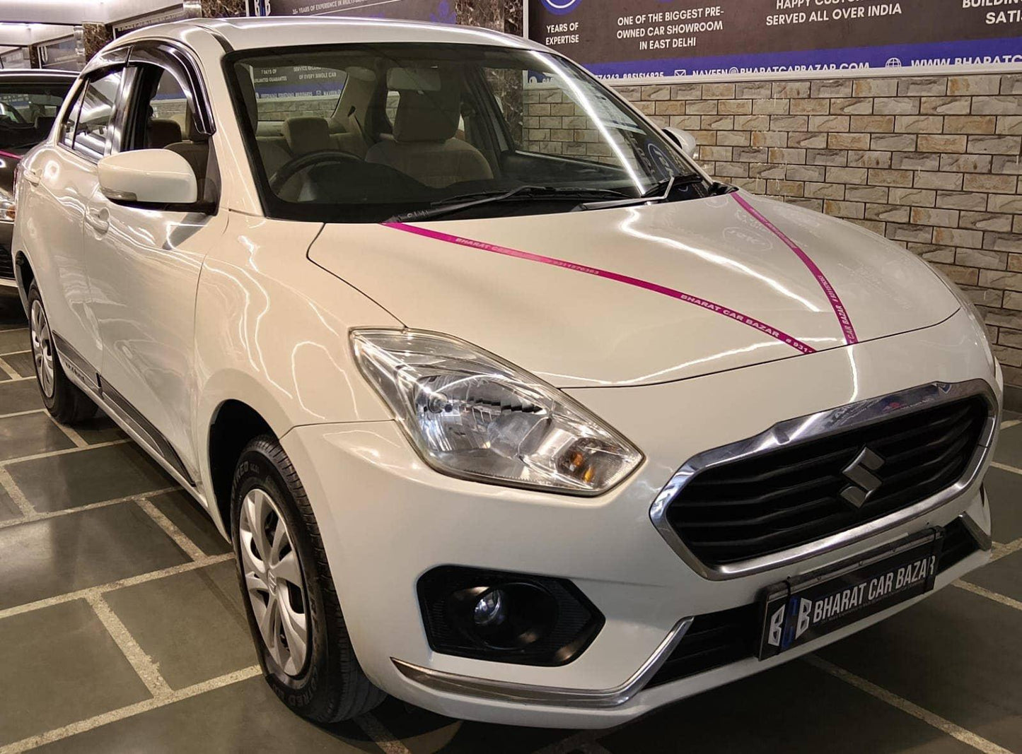 17,000 KMS MARUTI SWIFT DZIRE VXI PETROL (2018)