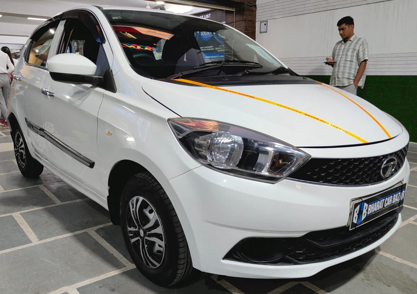 TATA TIAGO XE DIESEL (2020)