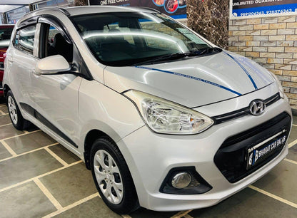 12,000 KMS HYUNDAI GRAND I10 1.2 SPORTZ (2016)