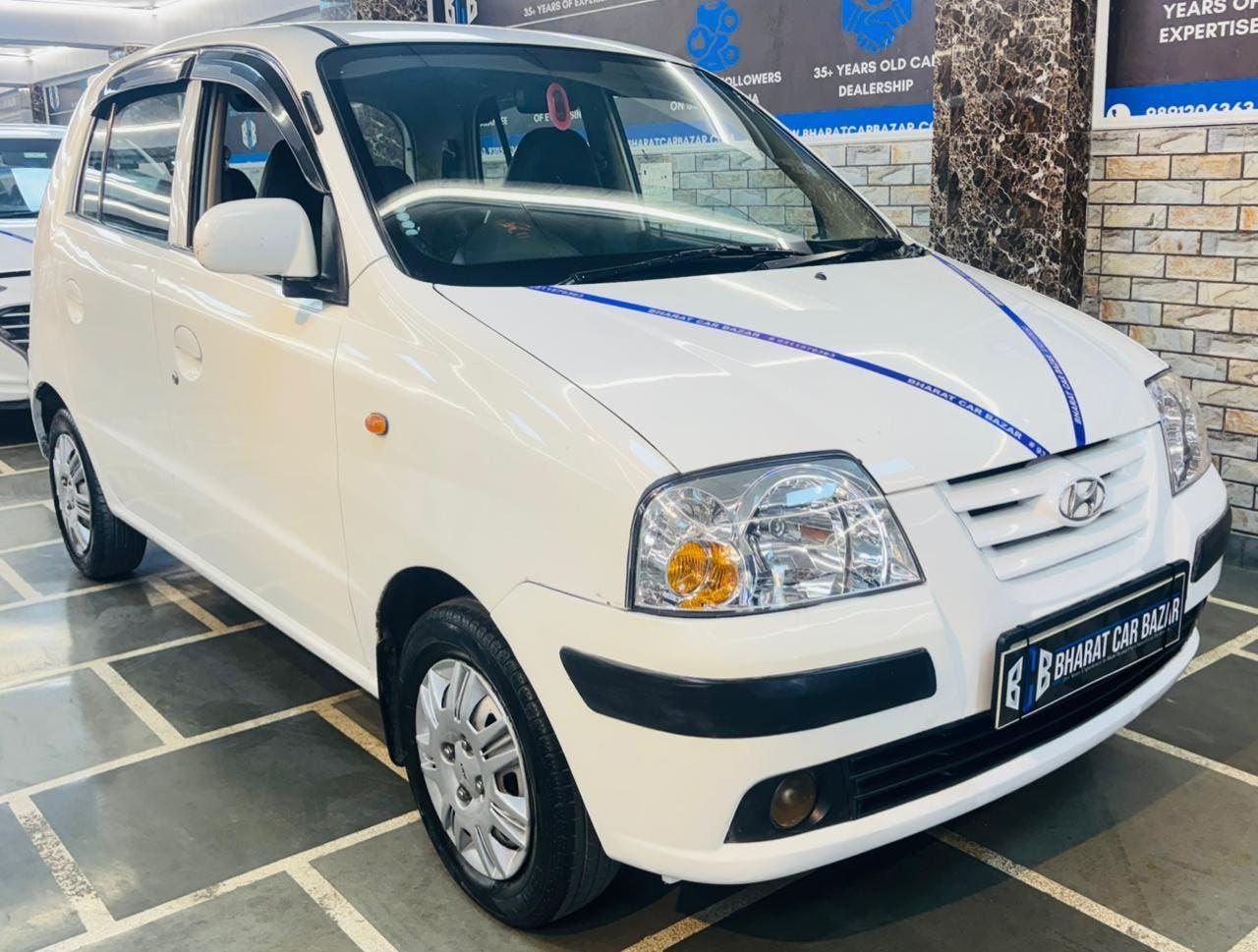 HYUNDAI SANTRO GL PETROL (2011)