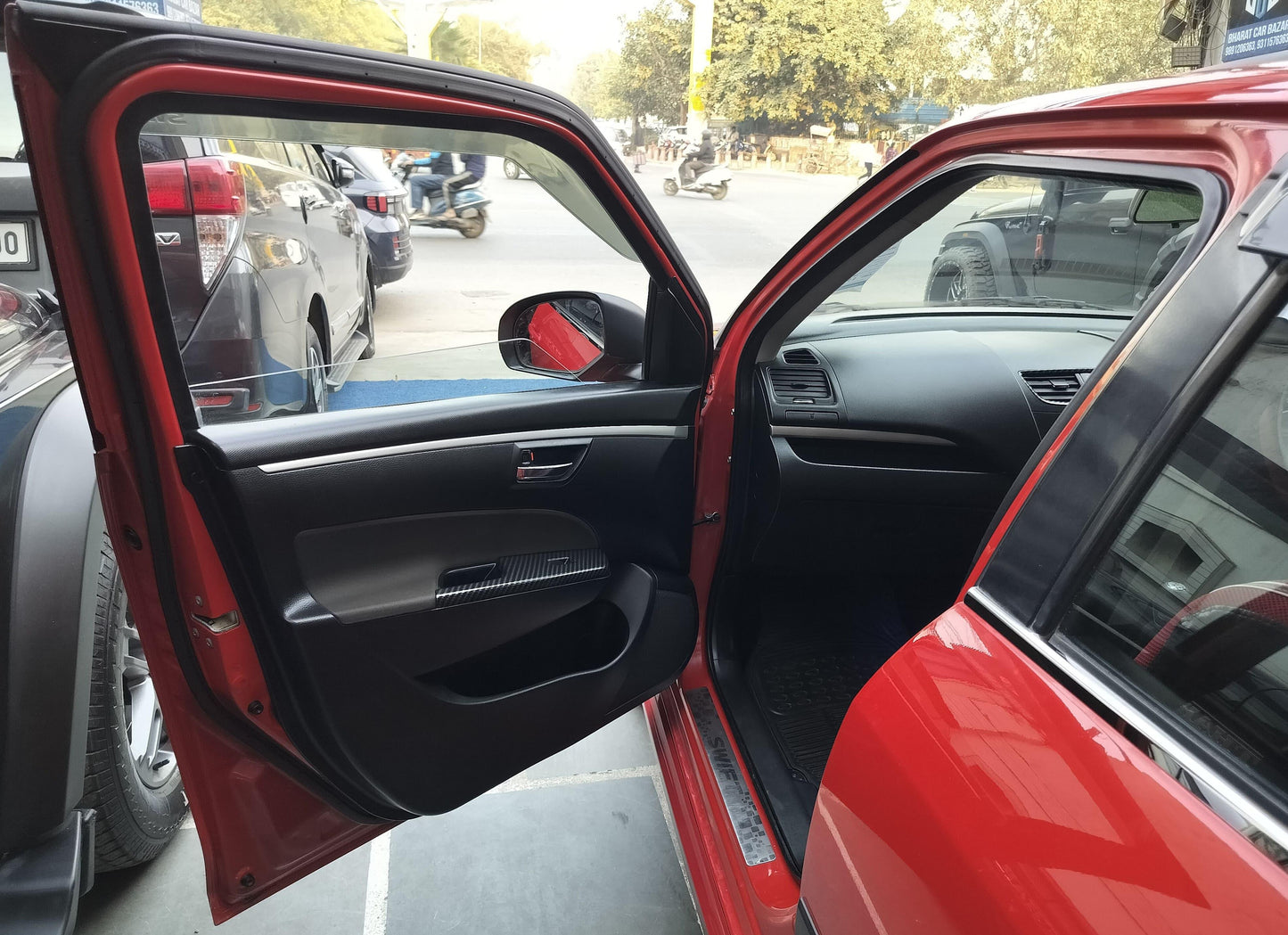 45,000 KMS MARUTI SWIFT VXI PETROL (2016)