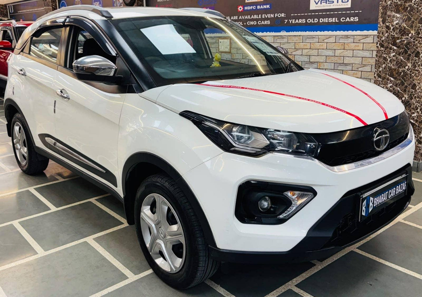 23,000 KMS TATA NEXON 1.2 XM S RTN CNG (2023)