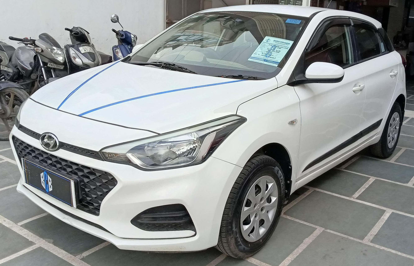 27,000 KMS HYUNDAI I20 MAGNA EXECUTIVE PETROL (2019)