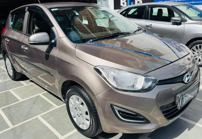 35,000 KMS HYUNDAI I20 MAGNA (O) 1.2 PETROL (2012)